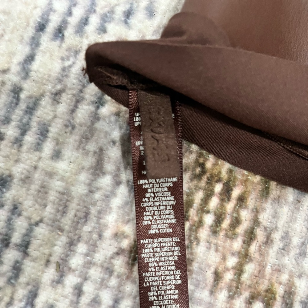 SKIMS faux leather scoop neck body suit- cocoa - Picture 6 of 7